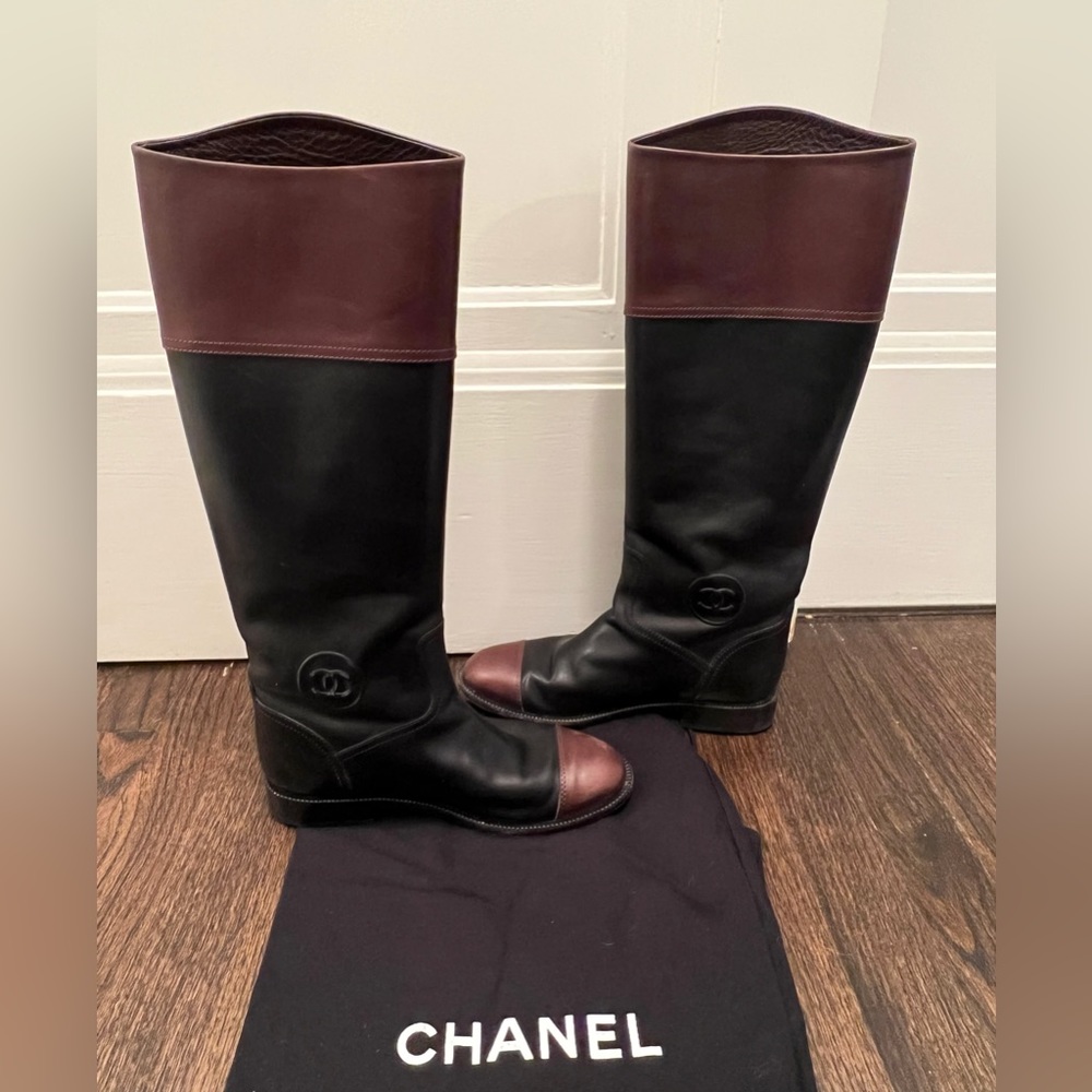 Authentic Chanel Two Tone Riding Boots size 38 with boot bag and box